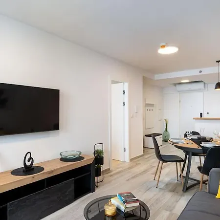 Pier Free Parking And Balcony * Ragusa