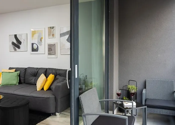 Pier Free Parking And Balcony Apartamento Dubrovnik