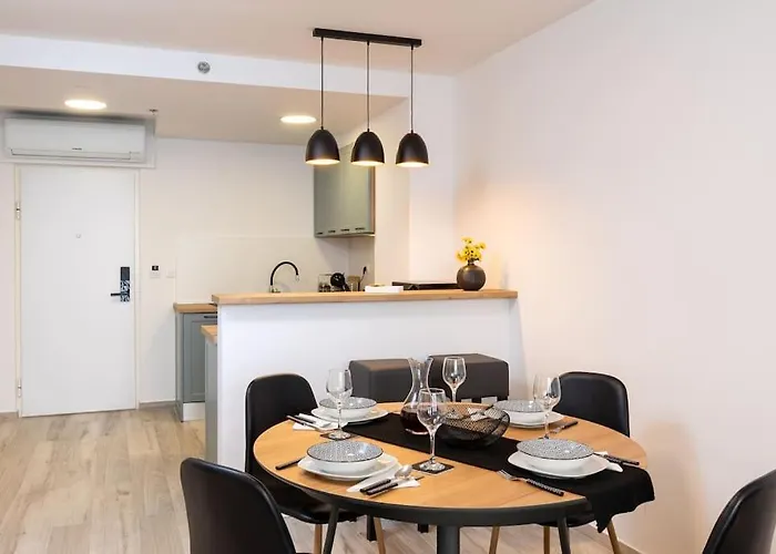 Apartamento Pier Free Parking And Balcony