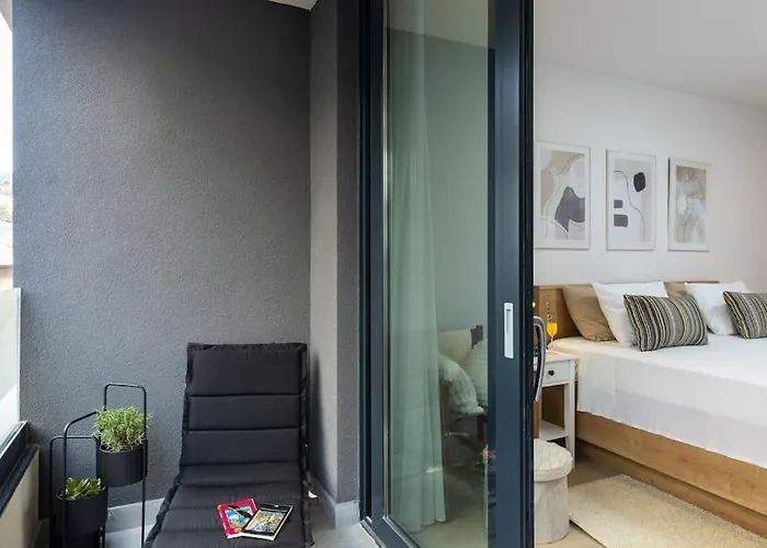 Pier Free Parking And Balcony Apartamento *